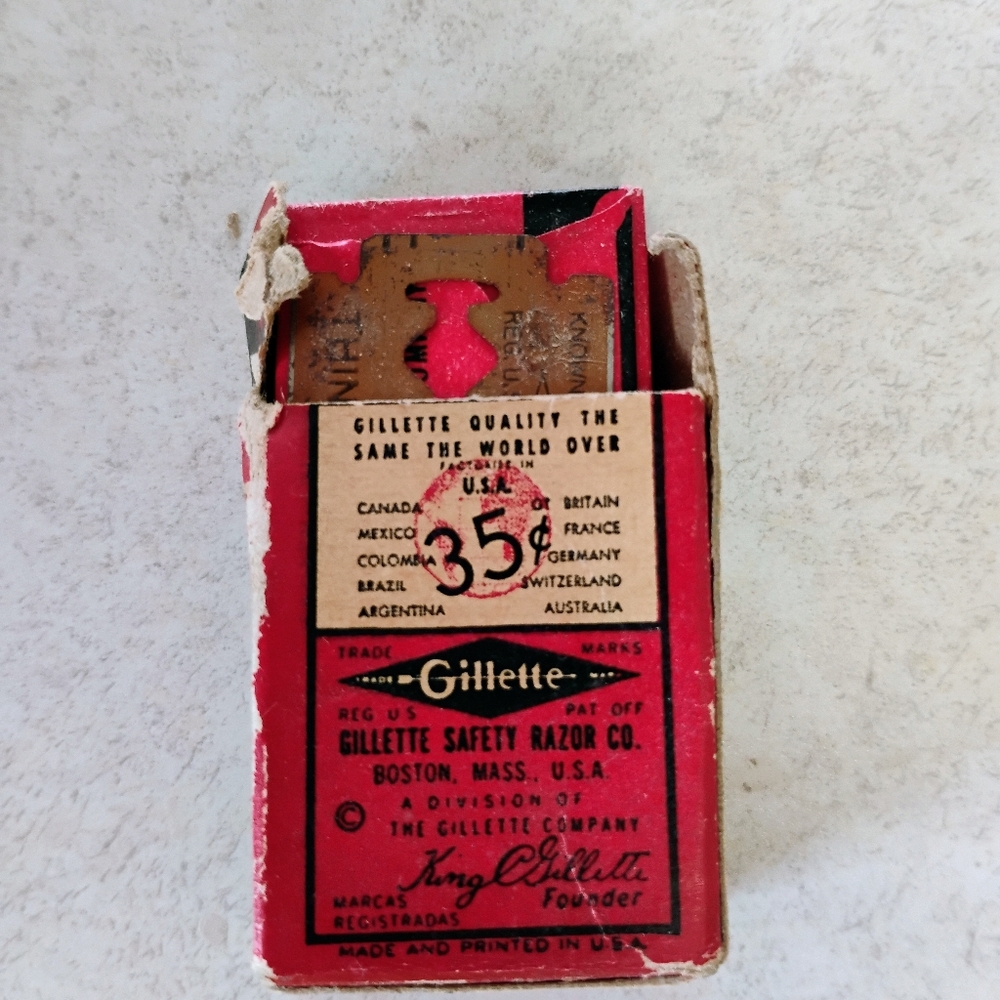 Vintage Gillette Tech 1940's Razor With Razor Blades In Original Package - Picture 3 of 4
